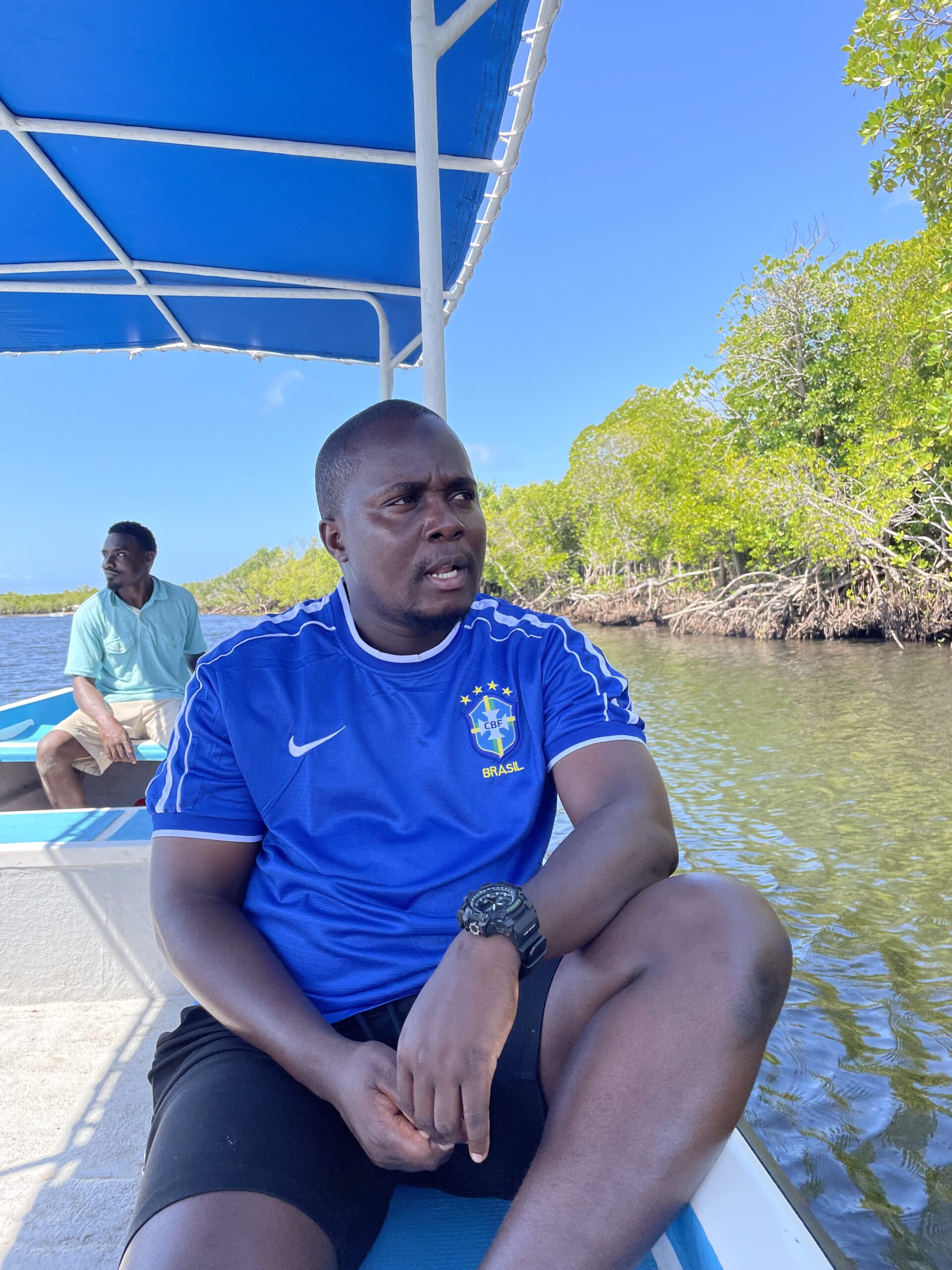 Generating revenue from conservation to build resilience in coastal Kenya